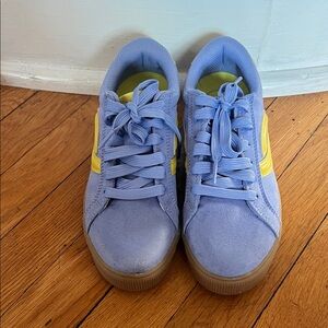 Ryka Periwinkle Suede Sneakers with Yellow Accent size 5